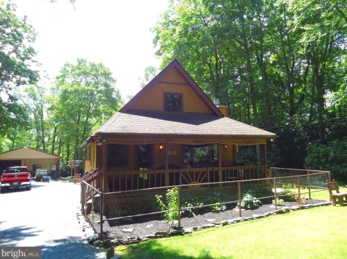 238 Delaware Dr, Jim Thorpe, PA 18229-3756
