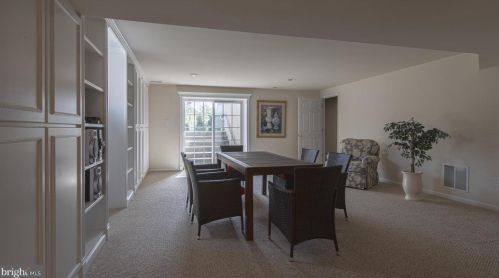 1 Cobalt Ct, Swedesboro NJ  08085-3644 exterior