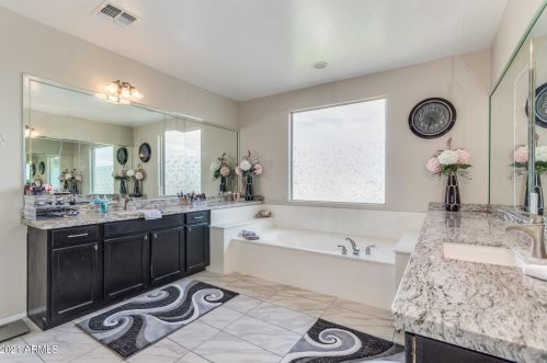 18415 Prt Royale Ln, Sun City AZ  85379-4720 exterior