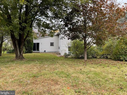 1769 Farmview Rd, Prospectville PA 19002-2910 exterior