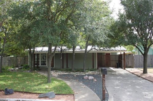 7503 Delafield Ln, Austin TX  78752-1310 exterior