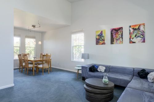 137 Monaco Dr, Redwood City, CA 94065-2861