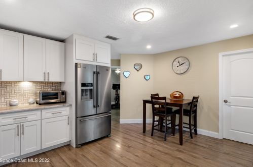 668 Forster Ave, Sebastian FL  32958-4828 exterior