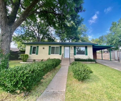 1206 Peach Tree Ln, Georgetown TX  78626-6118 exterior