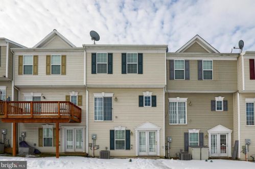 212 Kentshire Dr, Lancaster, PA 17603-8851