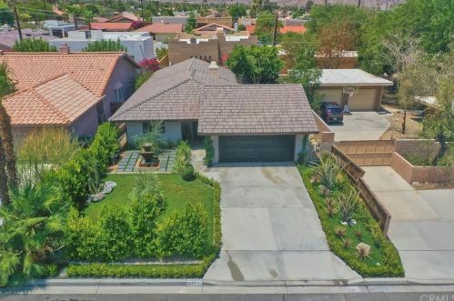 53175 Avenida Bermudas, La Quinta CA  92253-5408 exterior