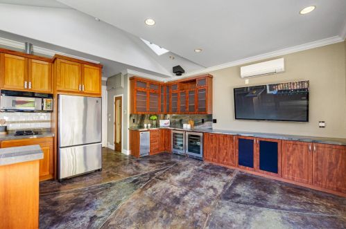 620 Handley Trl, Redwood City CA  94062-3944 exterior