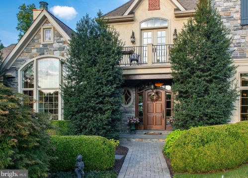 1130 Oak Hurst Ln, Prospectville, PA 19002-1717
