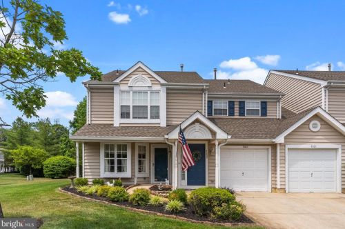 7001 Normandy Dr, Mount Laurel, NJ 08054-5978