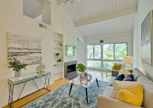 804 Kingfisher Ter, Sunnyvale, CA 94087-2938