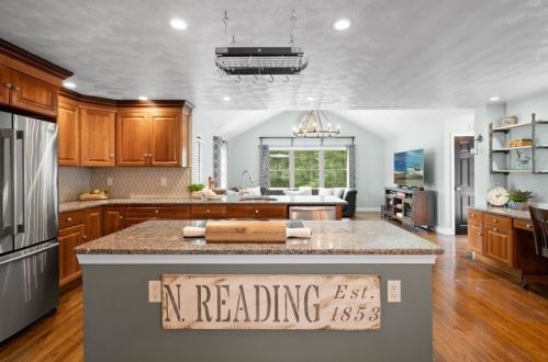 175 Central St, North Reading MA 01864-1721 exterior