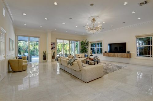 117 8th St, Boca Raton FL  33432-2627 exterior