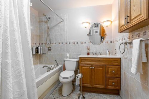 707 Shore Dr, Oldsmar FL  34677-4305 exterior