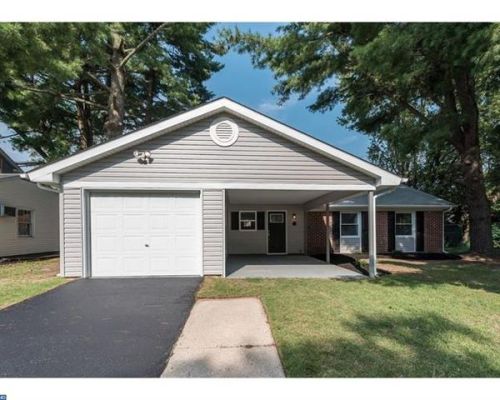 188 Somerset Dr, Willingboro, NJ 08046-2039