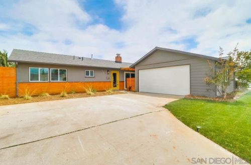 8853 Heraldry St, San Diego CA  92123-2221 exterior