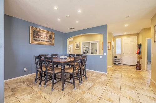6036 Starview Dr, Lancaster, CA 93536-1781
