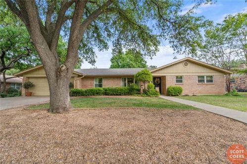 904 Oakpark Dr, Brownwood, TX 76801-6817