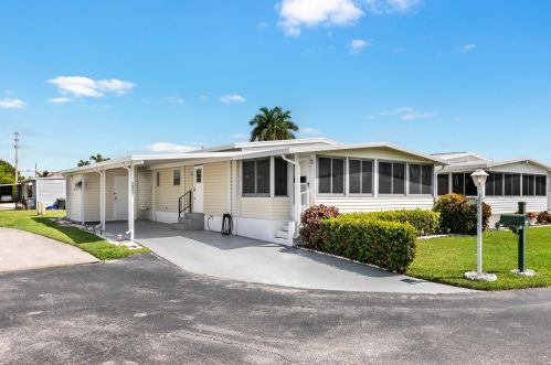 58005 Bahama Bay, Boynton Beach, FL 33436-1909