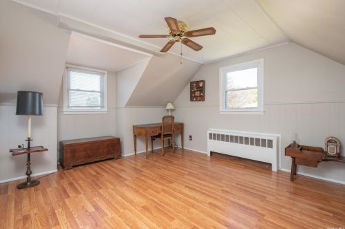 3 Lynn Pl, Bethpage NY  11714-4307 exterior