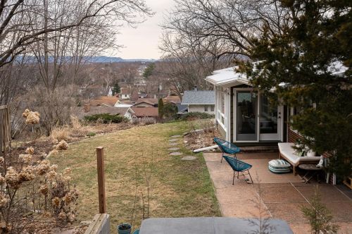 1703 Sunset Dr, La Crosse WI  54601-7028 exterior