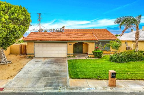 67765 Medano Rd, Cathedral City, CA 92234-5561