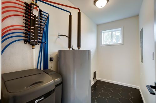 1410 White Rd, Darbydale OH  43123-8997 exterior