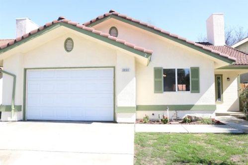 8868 Chance Ave, Fresno, CA 93720-1947