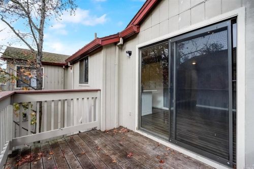 2527 Westberry Dr, Santa Rosa CA 95403-4136 exterior