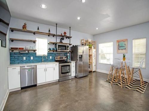 629 Elsbeth St, Dallas TX 75208-4226 exterior