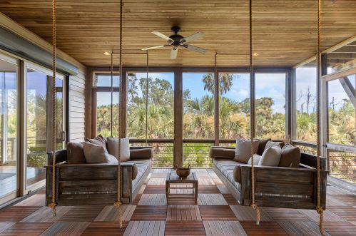 327 Pelican Flight Dr, Isle Of Palms, SC 29451-9411