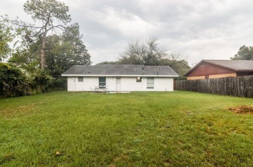218 Cherry Ln, Rockdale, TX 76567-2621