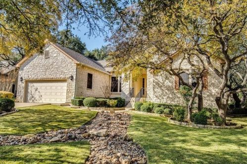 105 Falcon Cv, Georgetown TX  78633-4561 exterior
