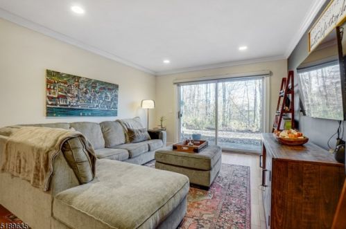 189 Terrace Dr, Chatham Township NJ  exterior