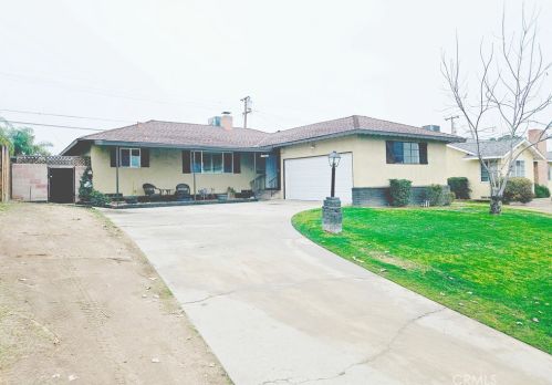 3217 Haley St, Bakersfield, CA 93305-1603