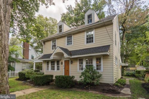 704 Glenside Ave, Wyncote PA 19095-1220 exterior