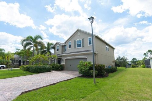 744 Sun Cir, Palm City, FL 34990-1545