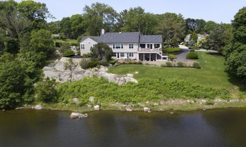 26 Little Hbr Rd, Cohasset MA  02025-1118 exterior