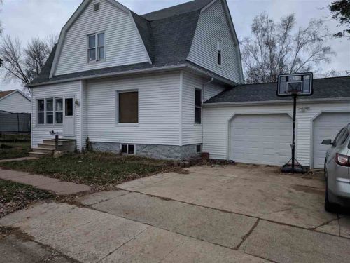 603 Washington St, New London WI  54961-1958 exterior