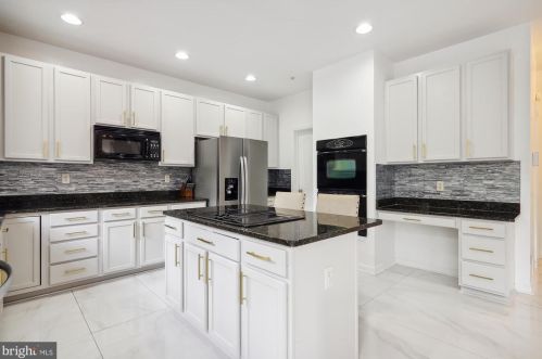 4401 Burkes Promise Dr, Bowie MD  20720-4698 exterior