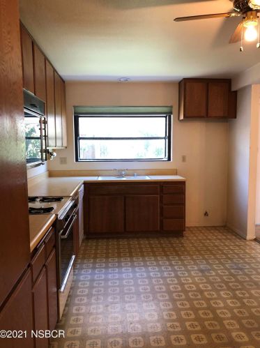 1168 Foster Rd, Santa Maria, CA 93455-6431