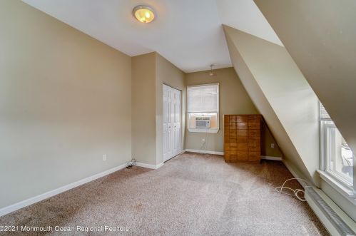 16 Barberie Ave, Monmouth Hills NJ  07732-1520 exterior