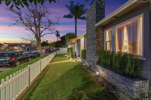 1102 Bennett Ave, Long Beach, CA 90804-4207