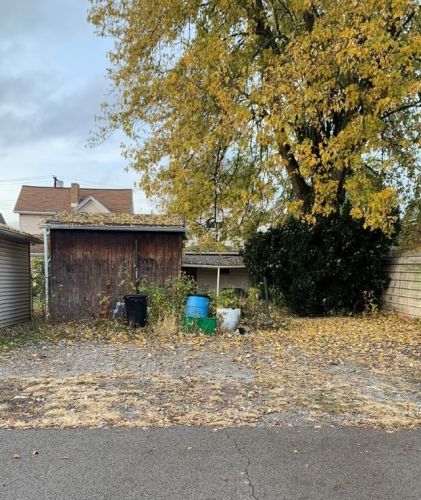 1518 2nd St, New Brighton, PA 15066-1114