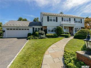 68 Sully Dr, North Hills, NY 11030-2806