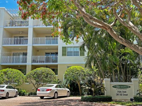 7522 102nd St, Miami, FL 33156-3135
