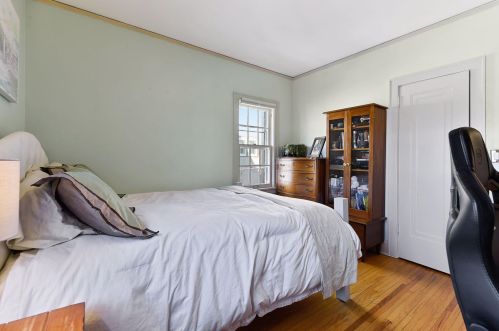 3543 James Ave, Minneapolis MN 55412-1637 exterior