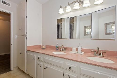 9342 Los Angeles St, Bellflower CA  90706-4446 exterior