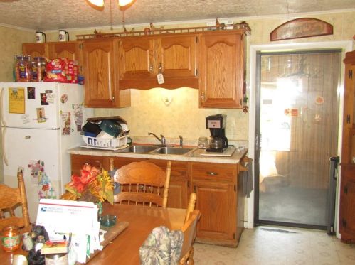 889 Colflesh Rd, Listonburg, PA 15424-2322