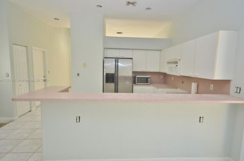 9903 20th St, Hollywood FL  33024-1443 exterior