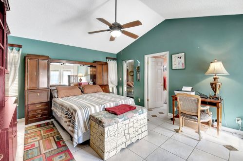 9911 Majestic Way, Boynton Beach FL  33437-3303 exterior